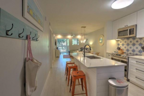 Stylish, Renovated Coastal Haven on Hilton Head!